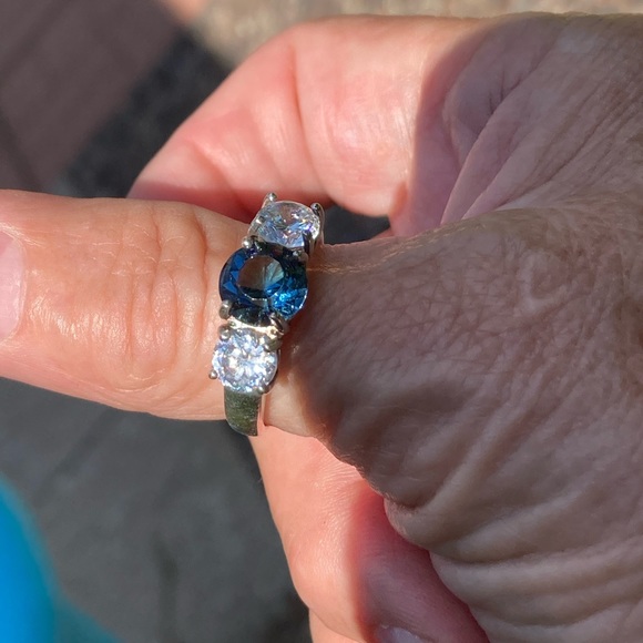 925 CN Design London Blue Topaz Ring 💍 Size 8.75 Stunning - Picture 4 of 9